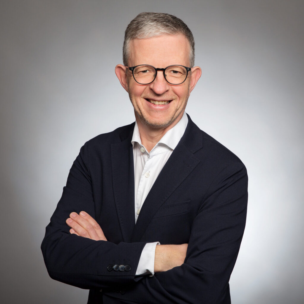 Portrait von Dr. Tim Veil